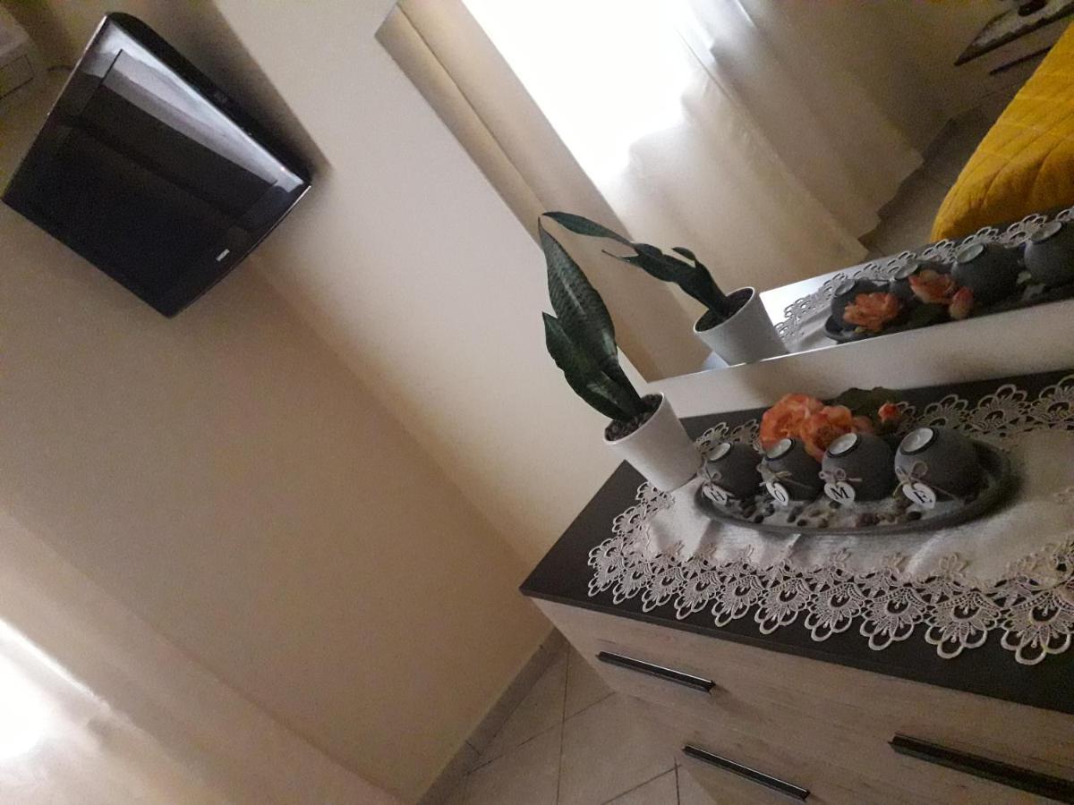 Gio'S House Villa Collemeto ภายนอก รูปภาพ
