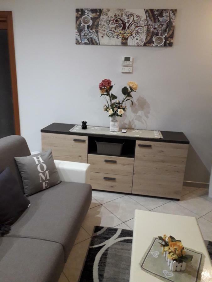 Gio'S House Villa Collemeto ภายนอก รูปภาพ